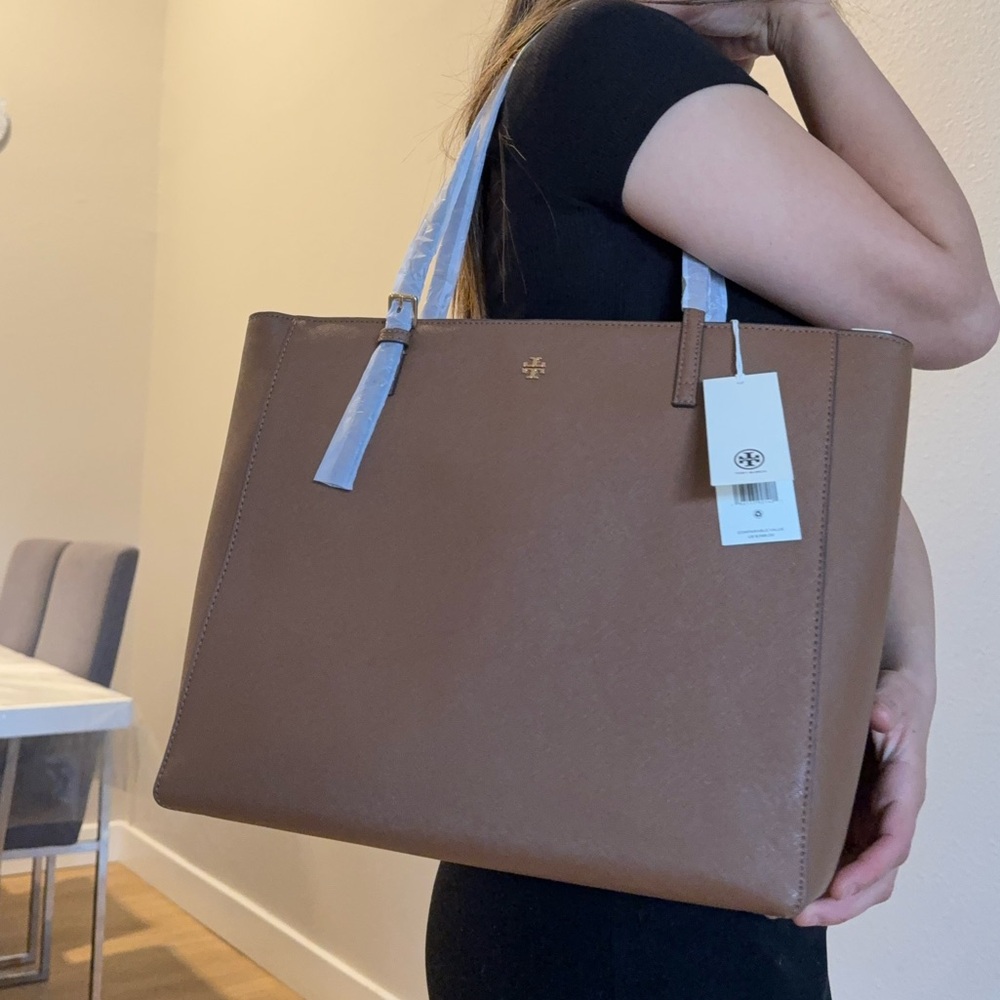 NWT , Tory Burch Emerson zip  Brown large Tote Bag moose color - Picture 14 of 14